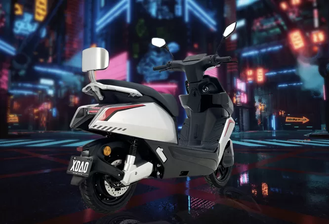 7 Reasons Why Your First Motorcycle Should Be Electric